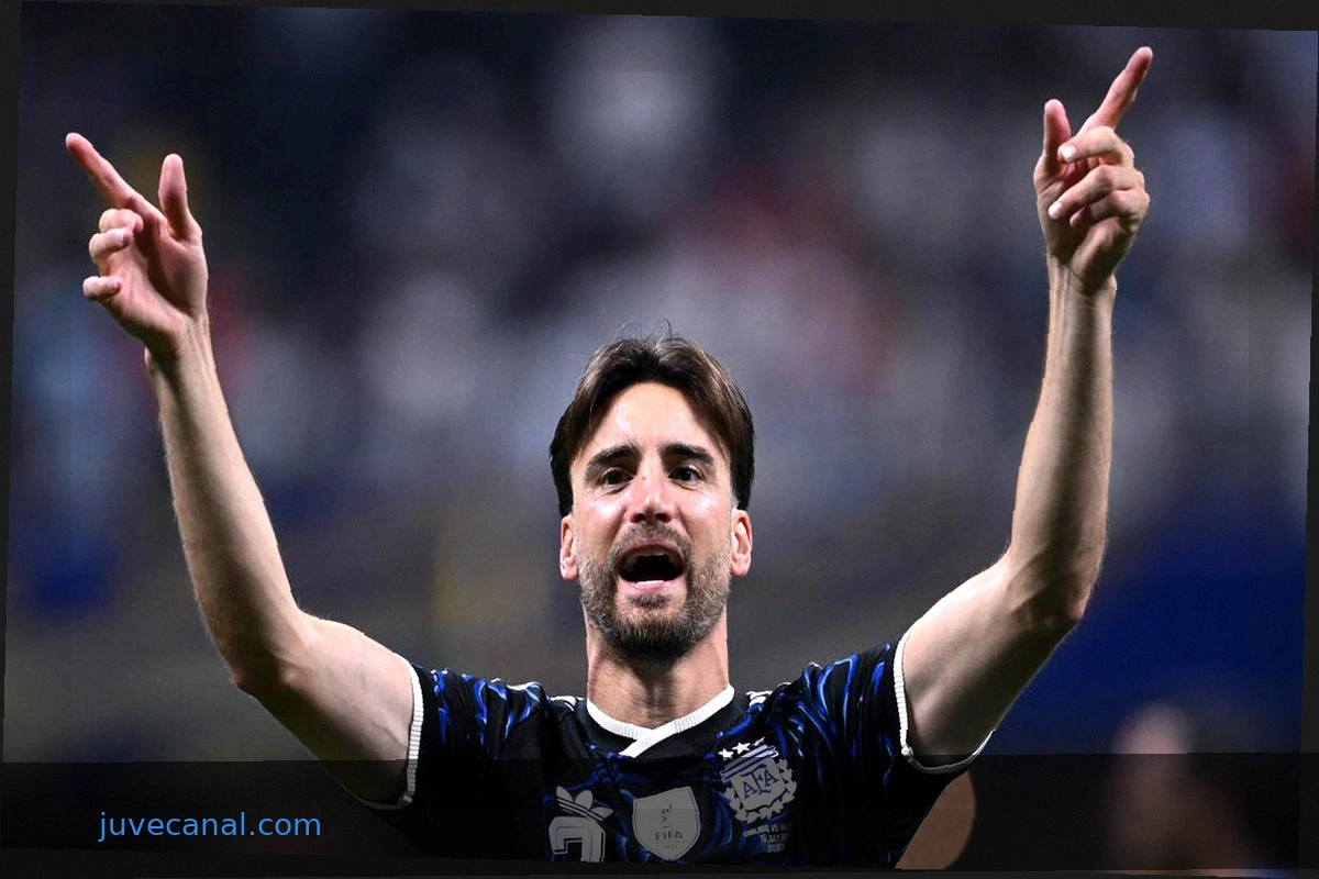 Nicolas Tagliafico Remains a Juventus Target; Manchester United Also Interested