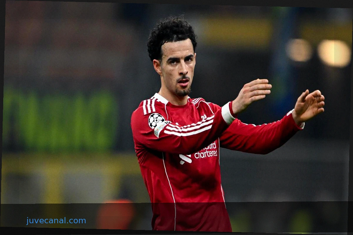 Jones Remains a Live Option for Inter's Midfield: But There's Still a Glimmer of Hope for...